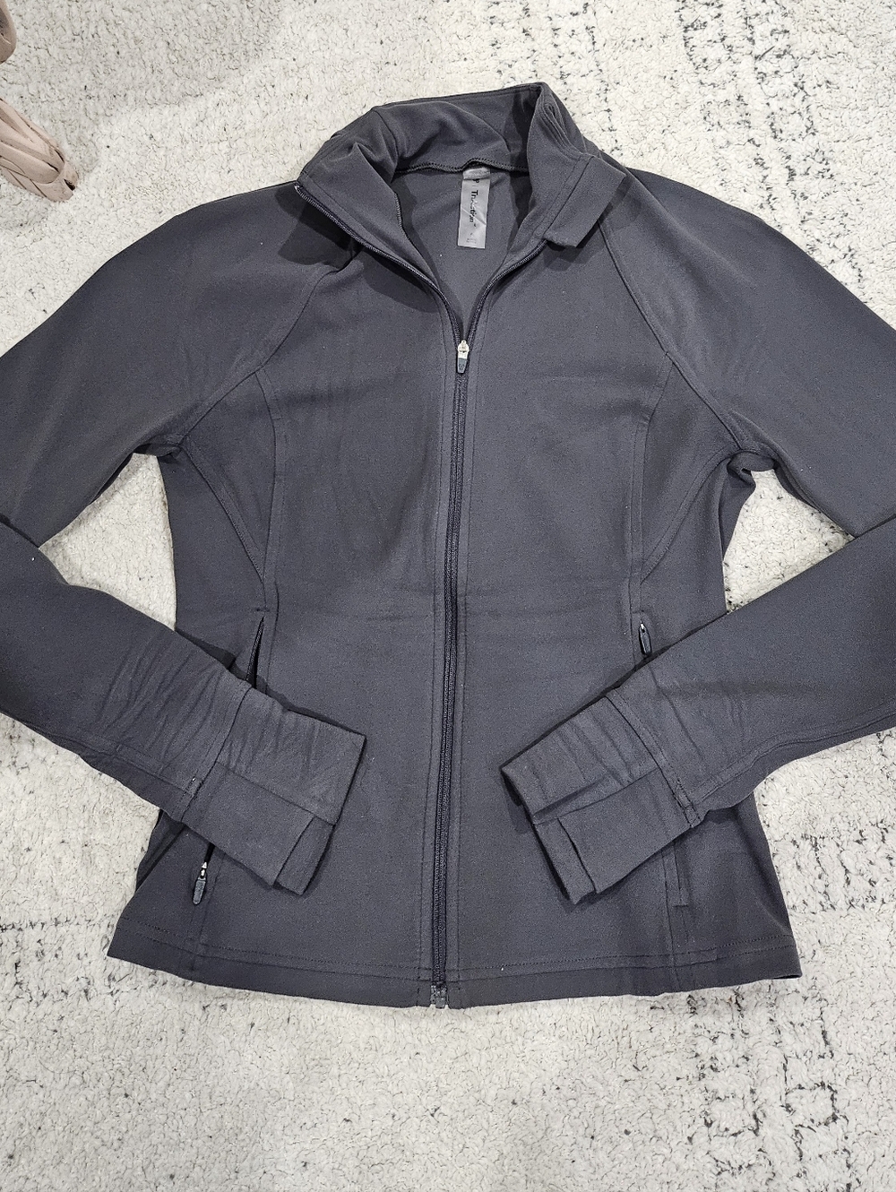 Aritzia TnAction Butter Zip Up